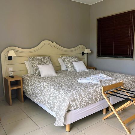 Suite Superieure Domaine Du Golf St Endreol, 1 A 2 Personnes La Motte エクステリア 写真